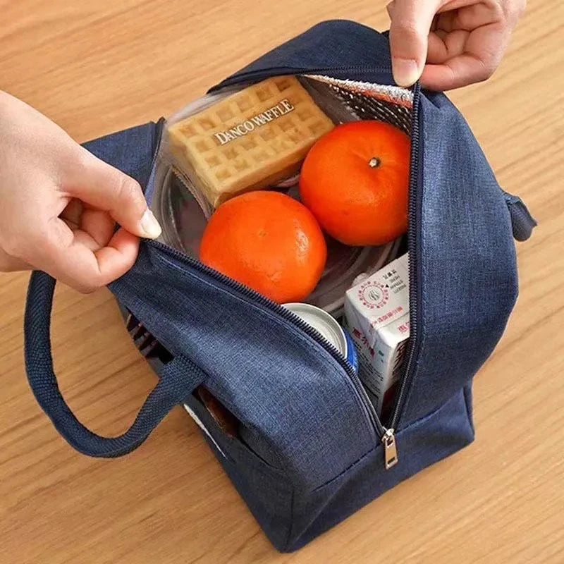 Necessaire Térmica Portátil - Sua rotina organizada com uma bolsa Versátil e elegante